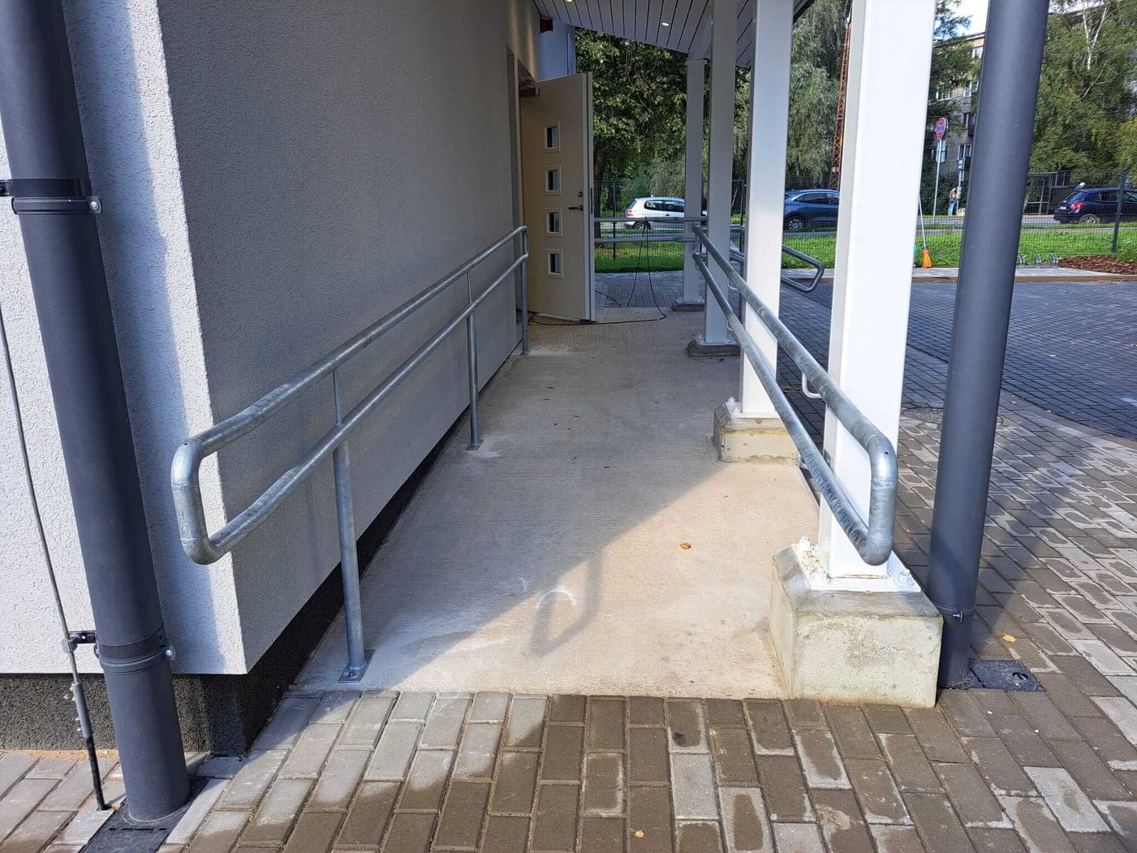 Karsti cinkotas tērauda margas